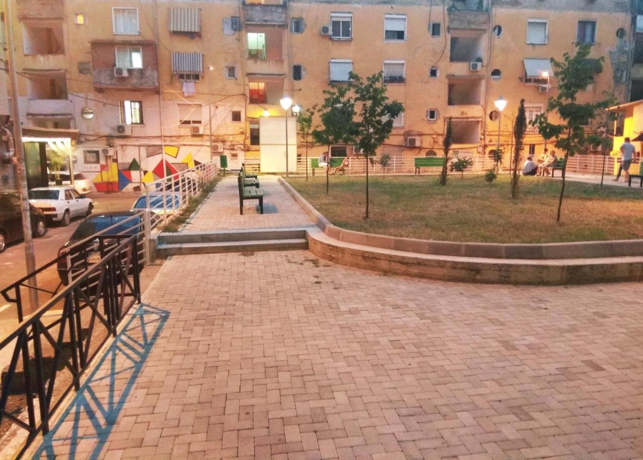 Downtown Tirana Apartments ภายนอก รูปภาพ
